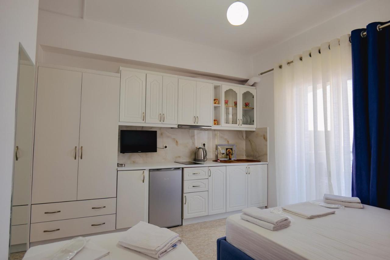 Eleni Guest House Саранде Екстериор снимка