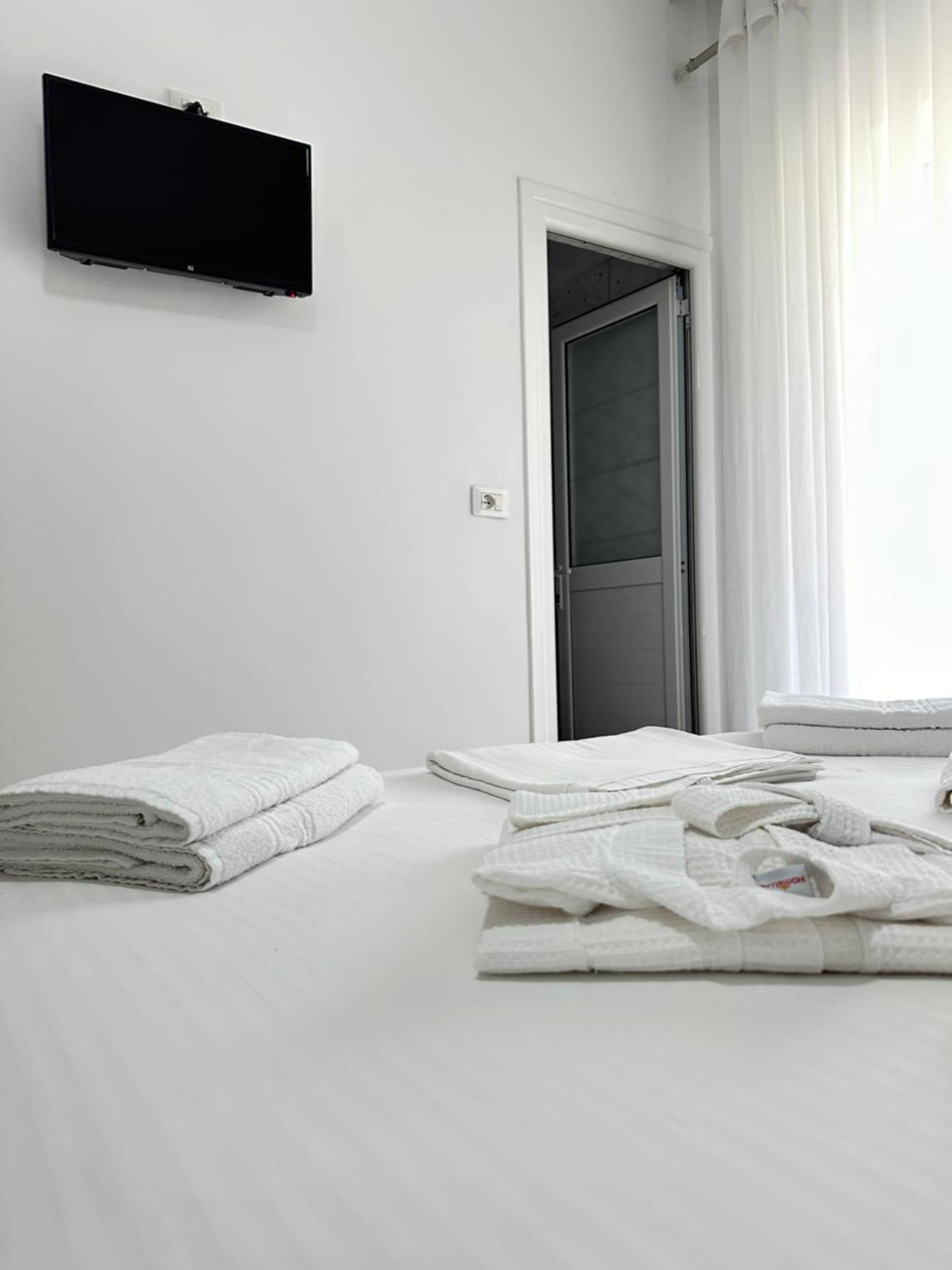 Eleni Guest House Саранде Екстериор снимка