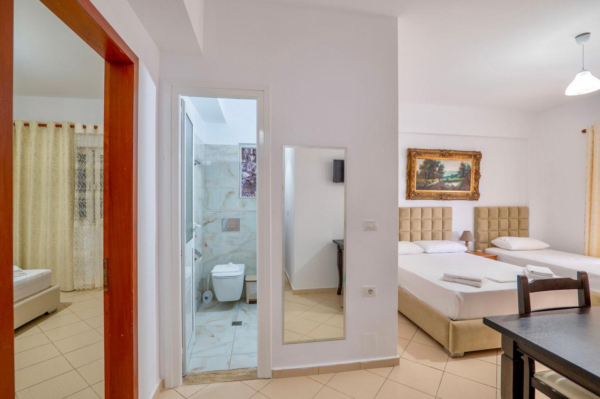 Eleni Guest House Саранде Екстериор снимка