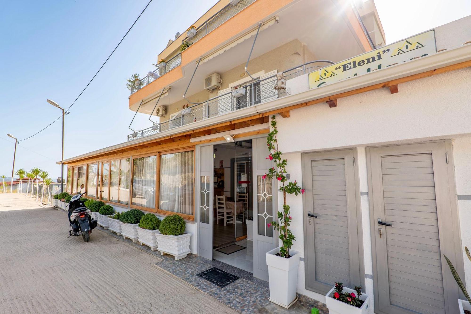 Eleni Guest House Саранде Екстериор снимка